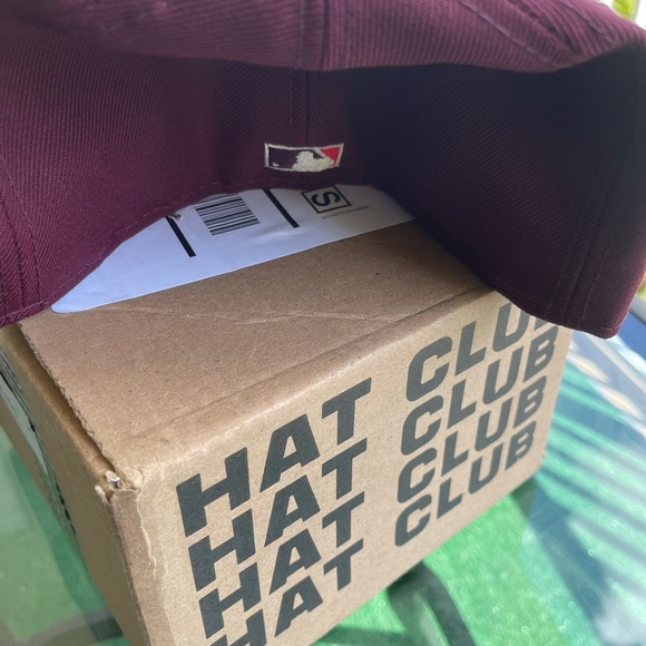 Hat Club "Sweethearts Collections" Yankees 7 3/4 - Picture 3 of 4